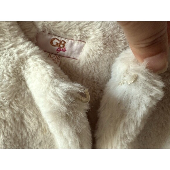 Gianni Bini GB Girls Cream Faux Fur Capelet, Size L/XL - Picture 3 of 6